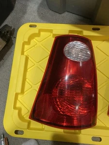Driver Tail Light 4 Door Sport Trac Fits 01-05 EXPLORER 128417 - Picture 1 of 3