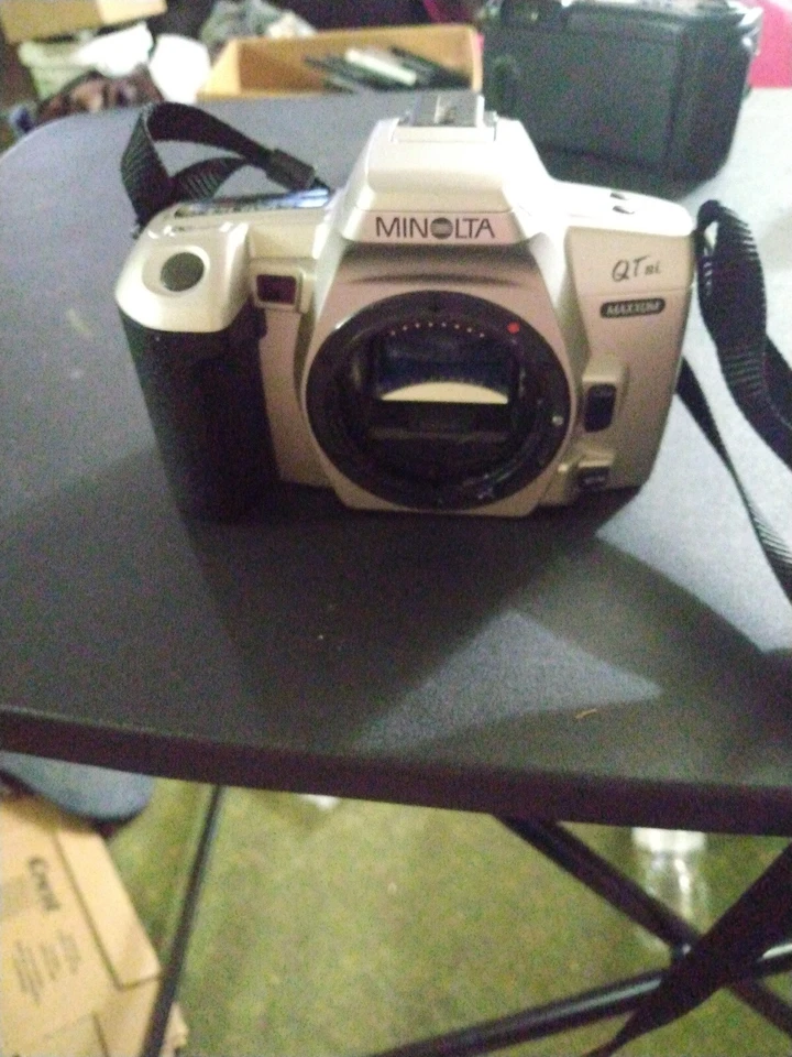 Cámara Minolta Maxxum QT si 35 mm sears zoom 70-210 mm  Foto 1 de 4