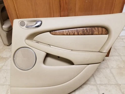 2001 2002 2003 2004 2005 2007 2008 JAGUAR X ТИП ПРАВОЙ ЗАДНЕЙ ДВЕРИ ПАНЕЛИ   - Изображение 1 из 2