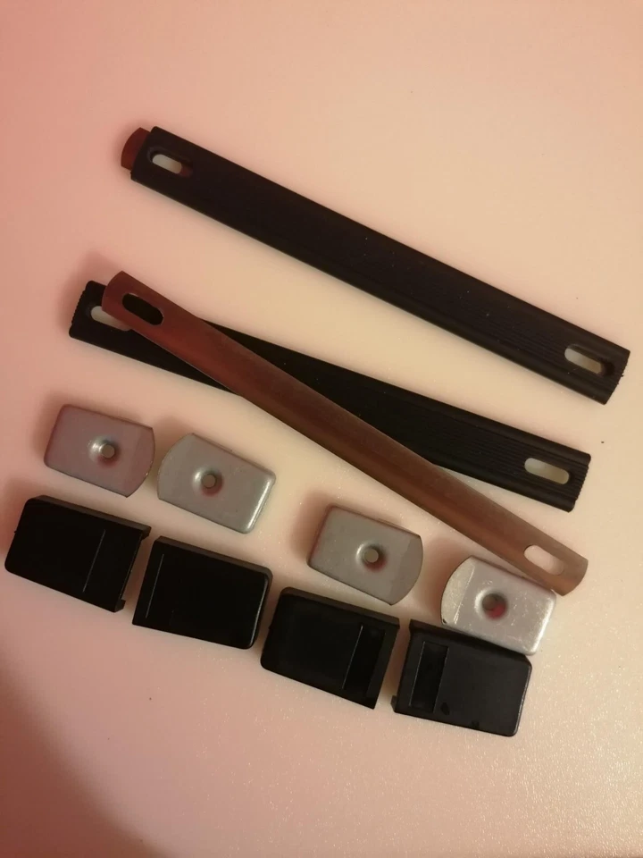 Small  Flight case or Speaker Cabinet Strap Handle with metal inserts. - Image 1 of 1