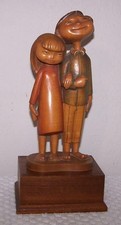 Anri Figurine - Happy Couple on Wooden Base