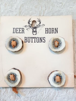 4 Vintage Deer Horn 2 Hole Buttons New on Card 7/8" Across Handmade - Image 1 of 4