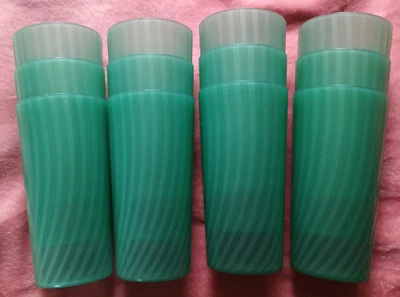 12  pcs Mainstays Plastic Tumblers Swirl green  26 oz - Image 1 of 4