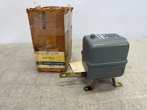 Square D 9036 GG2 Open Tank Float Switch 2-Po Close on Liquid Level Rise 9036GG2 - Bild 1 von 14
