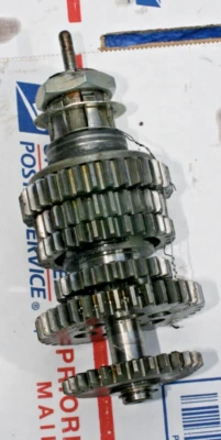 1969 Yamaha 100cc L5-T TrailMaster engrenagens de transmissão OEM /VIN #L5-005565 - Imagem 1 de 2