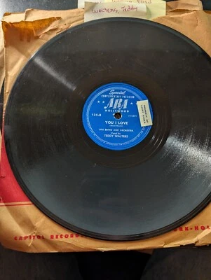 Teddy Walters/Lou Bring Orchestra "Laughing On The Outside/You I Love" ARA 135 Foto 1 de 3