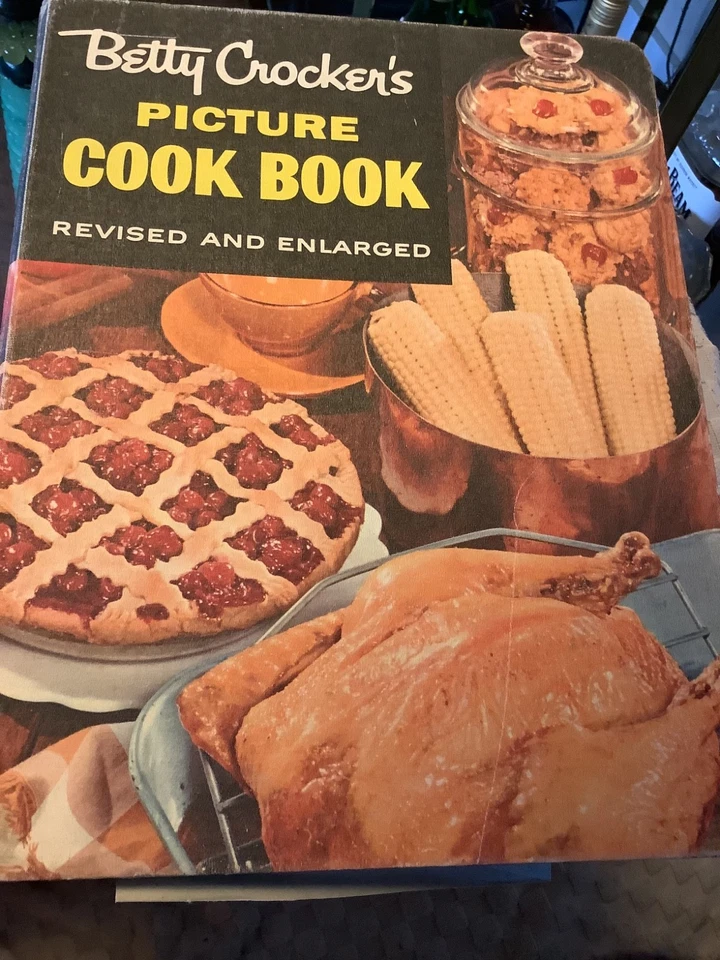 Vintage 1956 Betty Crocker's Picture Cook Book Revised and Enlarged Second Edit - Image 1 of 1