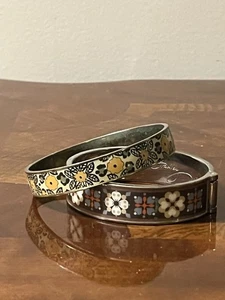 Pair Of Vintage Vera Bradley Bangle Bracelets - Picture 1 of 15