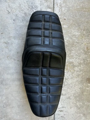 Suzuki GG850L 1982 Foto 1 de 4