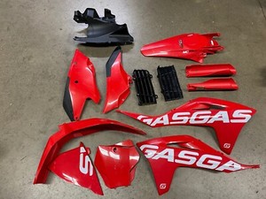 RFX FXPK 60800 55WH Gasgas Mc-EC125-200-250-300-450 11 FSR250 11-13 Plastic Kit Blue RFX FXPK 60800 55WH Gasgas Mc-EC125-200-250-300-450 11 FSR250 11-13 Plastic Kit Blue