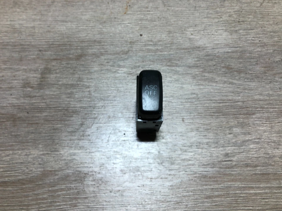 Interruptor de apagado Mitsubishi Outlander 2008 5 puertas Asc Foto 1 de 3