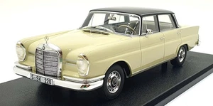 Cult 1/18 Scale Resin CML151-1 - 1966 Mercedes-Benz 220SE W111 White/Black roof - Picture 1 of 5