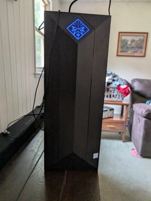 Computadora de escritorio para juegos HP Omen Obelisk I7-9700K, RTX 2070 Super, 16 GB RAM, 2 TB Foto 1 de 4