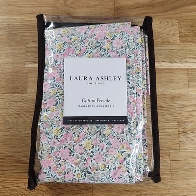 Laura Ashley Loveston 棉枕套 标准一对 粉红色 花卉小屋 Ditsy — 第 1/4 张图片