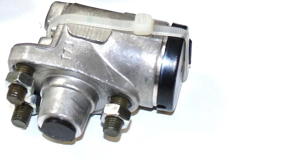 ALLARD P1,P2,K2,K3,M2X,J2 & J2X FRONT BRAKE WHEEL CYLINDER  — 第 1/1 张图片