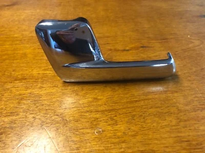 2005 FORD EXPEDITION LEFT INTERIOR DOOR HANDLE - Image 1 of 4