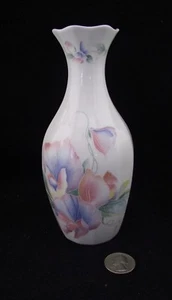 AYNSLEY LITTLE SWEETHEART VASE 6 3/4" TALL  - Picture 1 of 6