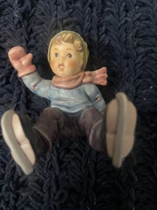 VINTAGE Goebel M.J Hummel Figurine #2058/B - SKATE IN STRIDE - Picture 1 of 5