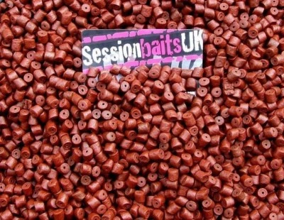 GRÁNULOS DE HALIBUT PREPERFORADOS CHOCOLATE NARANJA 8MM ROJO 80G Foto 1 de 2