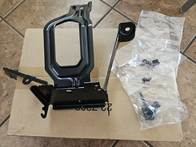 OEM 2019-2023 Honda HR-V Radar Mount Bracket Assembly  36801T7AJ11 - Image 1 of 4