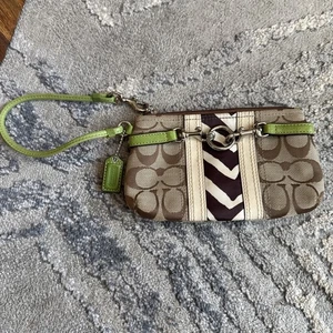 COACH Zebra Nancy Stripe Wristlet 43052~ RARE - Picture 1 of 7