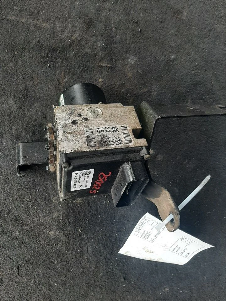 Ford Mustang 2005-2006 conjunto de piezas de freno antibloqueo electrónico 6R3Z2C219A  Foto 1 de 4