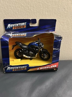 Bicicleta Maisto escala 1:18 Adventure Force Yamaha MT-07 Maisto caja imperfecta Foto 1 de 4