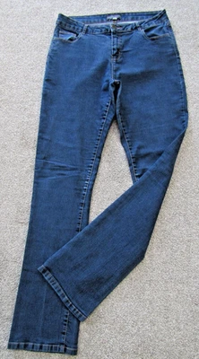 Dorothy Perkins Straight Jeans size 14. Leg 33.5". Stretch Blue Denim. Free Post - Image 1 of 4