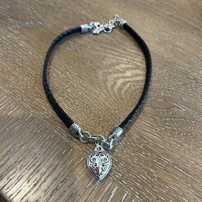 Colar de couro preto Brighton Kings Road ***APOSENTADO** - Imagem 1 de 4