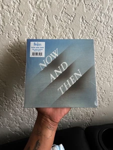NOW and Then [Light Blue 7 in Single] by The Beatles - Foto 1 di 2