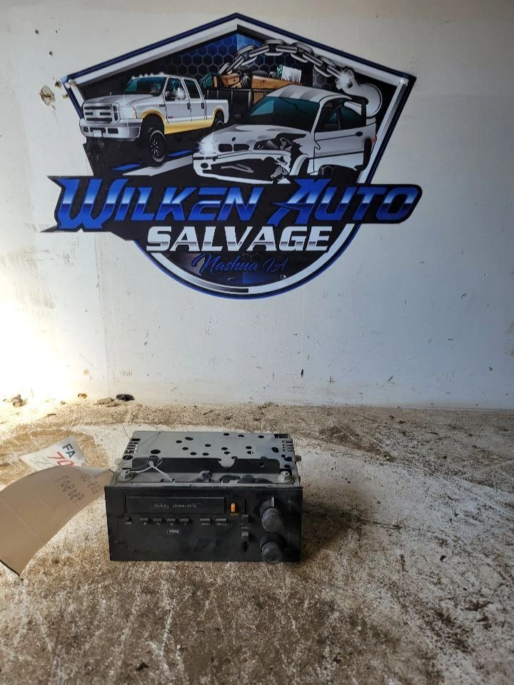 Audio Equipment Radio AM Mono-fm Stereo Fits 90-96 LUMINA VAN 676480 - Image 1 of 1