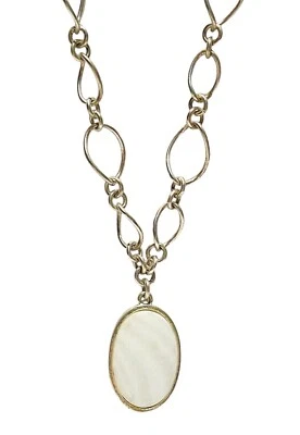 Vintage Avon Mother Of Pearl Pendant Necklace Silver Tone 20" Costume Fashion - Image 1 of 4