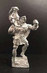 Statuina in peltro DR DOOM supereroe Fantastici Quattro Vendicatori Marvel metallo argento G - Foto 1 di 2