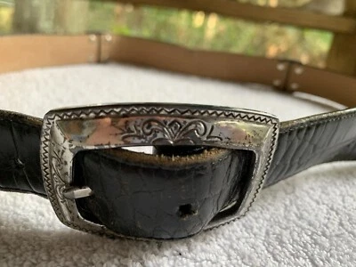 Cinturón Brighton Mujer Grande Cocodrilo Repujado Concho De Colección Negro Marrón Plata 23909 Foto 1 de 4