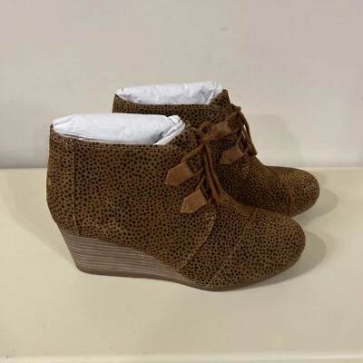 Zapatos Toms Tostados Negros Imitación Gamuza Kala Mini Guepardo Cuña Con Cordones Talla 9 Nuevos con Etiquetas Nuevos sin Caja Foto 1 de 4