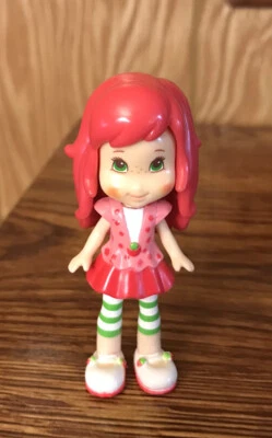 Mini muñeca Strawberry Shortcake ella misma con pelo de plástico duro 2008 Foto 1 de 2
