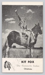 1950er Chief Kit Fox The Comanche Indianer Oklahoma Wrestling signierte Autogrammkarte - Bild 1 von 2