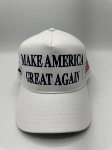Offizieller Cali-Fame Trump Make America Great Again 45-47 weißer Hut Einheitsgröße - Bild 1 von 7