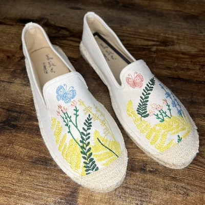 Zapatos mocasines sin cordones de lona bordados Coldwater Creek Walk With Me para mujer 8,5 W Foto 1 de 4