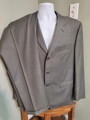 Canali Gray Super 130's  Suit 42 R  37 X 32 ITALIAN SIZE 52 - Image 1 of 4