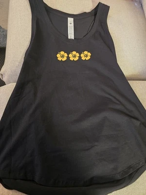 Lululemon Hawaii Exclusive 🌺 Tank Top NWT Flower Size 8 Love Tank  - Image 1 of 4
