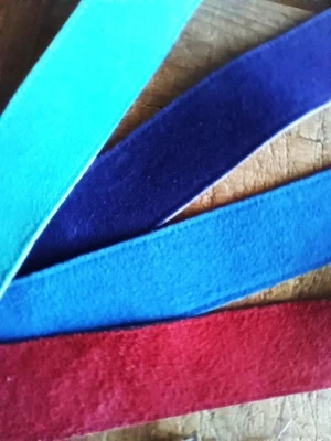 Correia básica de guitarra Henry Heller 2" camurça / várias cores - Imagem 1 de 4