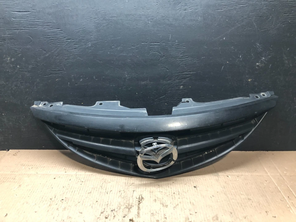 Оригинальная передняя верхняя решетка радиатора для Mazda 6 2009–2013 годов выпуска F4015 DG1 - Изображение 1 из 4