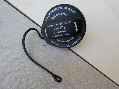 VOLKSWAGEN TIGUAN 2008 2009 2010 2011 TANQUE DE COMBUSTIBLE LLENADO TAPA DE GASOLINA OEM  Foto 1 de 4