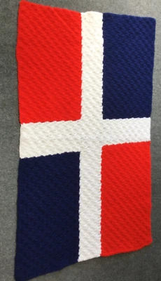 Bandera roja, blanca y azul tejida a mano República Dominicana 50 x 30" Foto 1 de 2