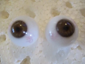 24 mm Marrón Vintage Redondo Vidrio Soplado a Mano Ojos Huecos 12,7 mm Iris P61 - Imagen 1 de 4