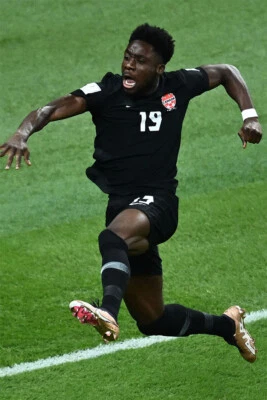 Alphonso Davies Canadá Gol Celebración Copa Mundial Arte de Pared Hogar - PÓSTER 20"x30" Foto 1 de 3