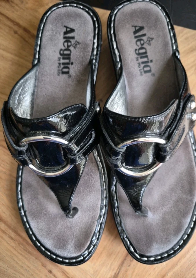 Sandalias Alegria Lola Tanga Cuña Cuero Negro Talla 10-US Correa Ajustable Foto 1 de 4