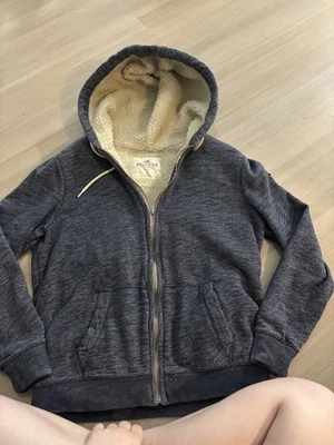 Hollister Sherpa Chaqueta Forrada Gruesa Invierno Cremallera Completa Sudadera con Capucha Azul Oscuro Para Mujer’s Pequeña Foto 1 de 4