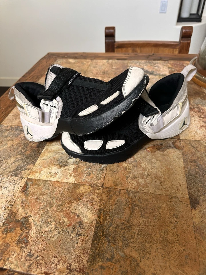 Talla 11 - Zapatillas deportivas Jordan Trunner LX negras blancas para hombre 897992-010 Foto 1 de 4